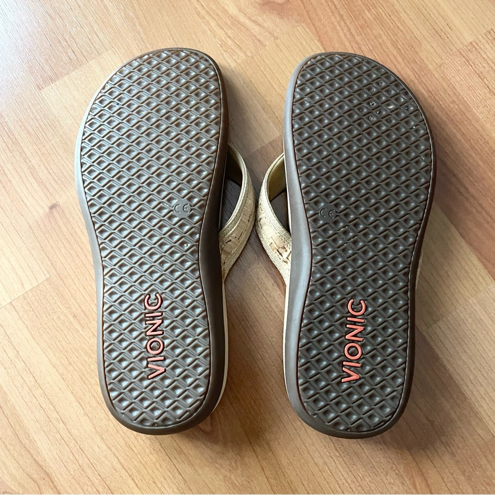 NWOT Vionic Tide II Flip Flops - Picture 7 of 7